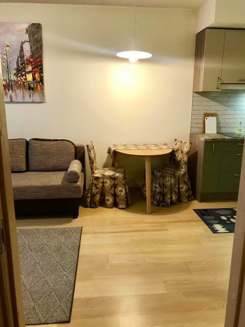 Karlson Boutique Apart Hotel ทาลลินน์ ภายนอก รูปภาพ